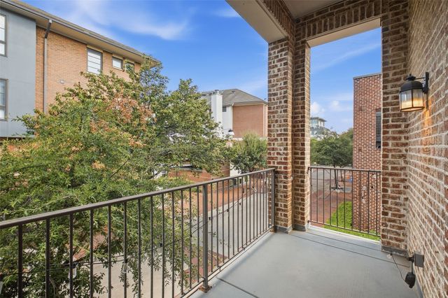 5012 Morris Avenue, Addison, TX 75001