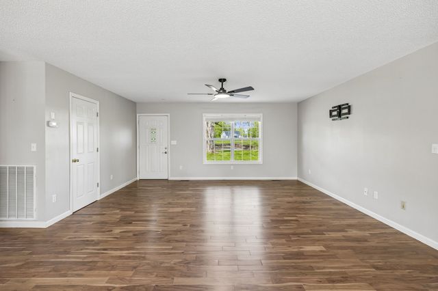1235 Yell Rd, Lewisburg, TN 37091