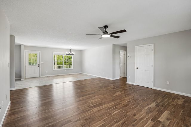 1235 Yell Rd, Lewisburg, TN 37091