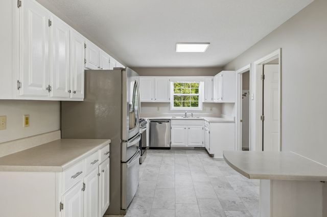1235 Yell Rd, Lewisburg, TN 37091