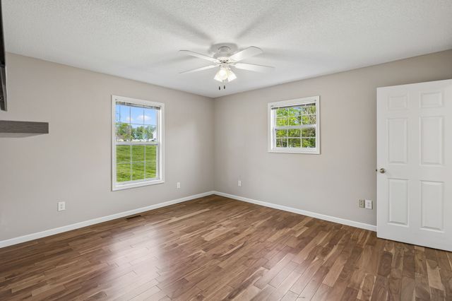 1235 Yell Rd, Lewisburg, TN 37091