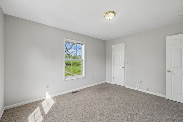 1235 Yell Rd, Lewisburg, TN 37091