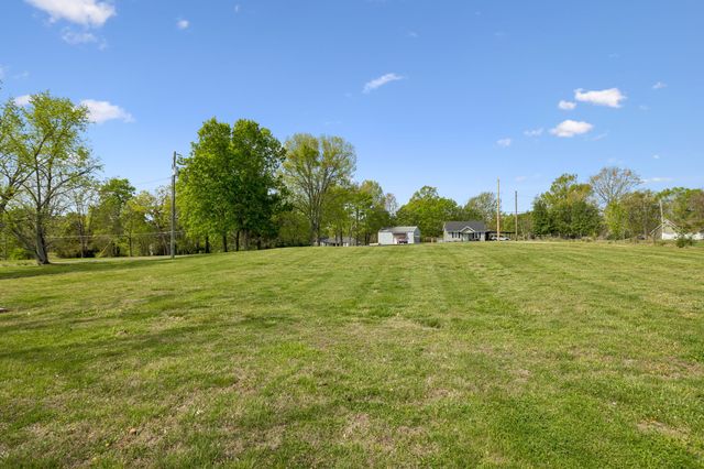 1235 Yell Rd, Lewisburg, TN 37091