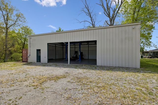 1235 Yell Rd, Lewisburg, TN 37091