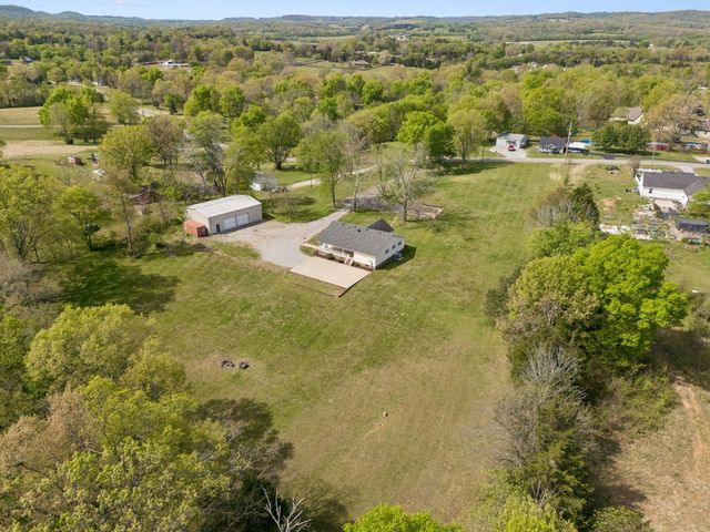 1235 Yell Rd, Lewisburg, TN 37091