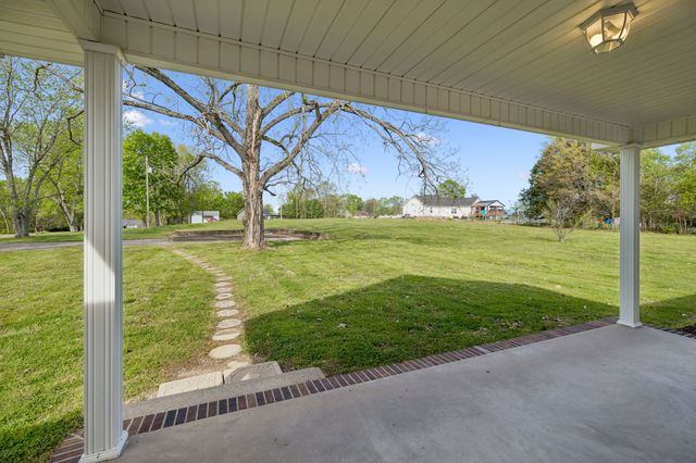1235 Yell Rd, Lewisburg, TN 37091