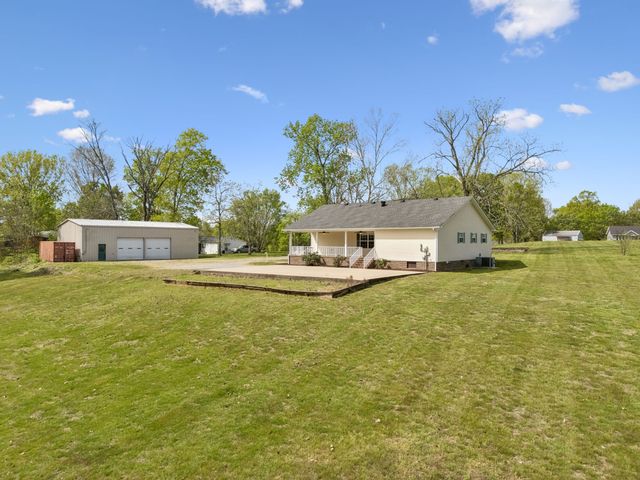 1235 Yell Rd, Lewisburg, TN 37091