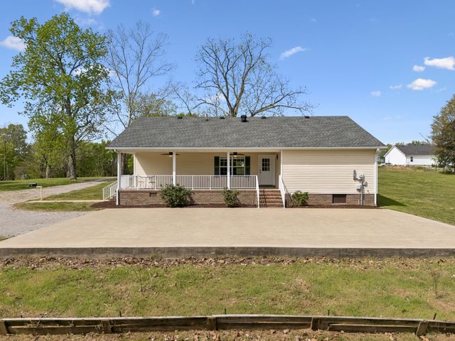 1235 Yell Rd, Lewisburg, TN 37091