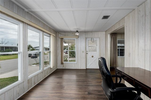 6710 36TH AVENUE E 8, Palmetto, FL 34221