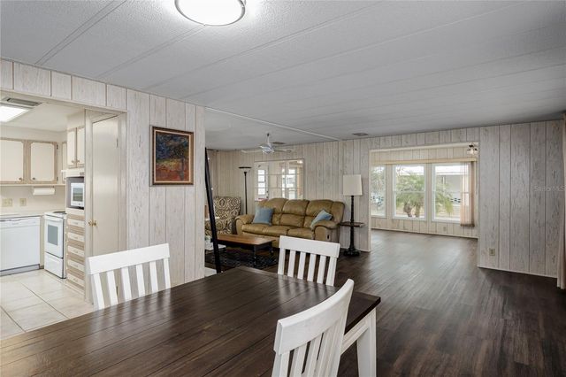 6710 36TH AVENUE E 8, Palmetto, FL 34221