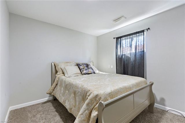 78 Calvary TER, Hampton, VA 23666