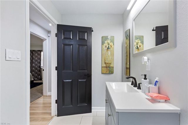 78 Calvary TER, Hampton, VA 23666