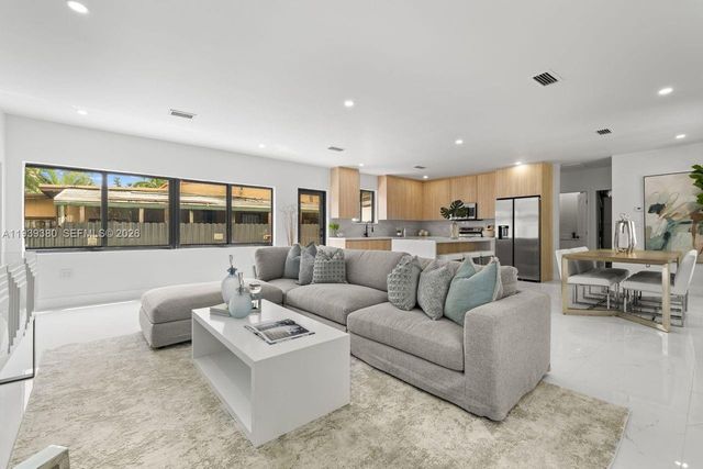 1741 SW 17th Ct, Miami, FL 33145