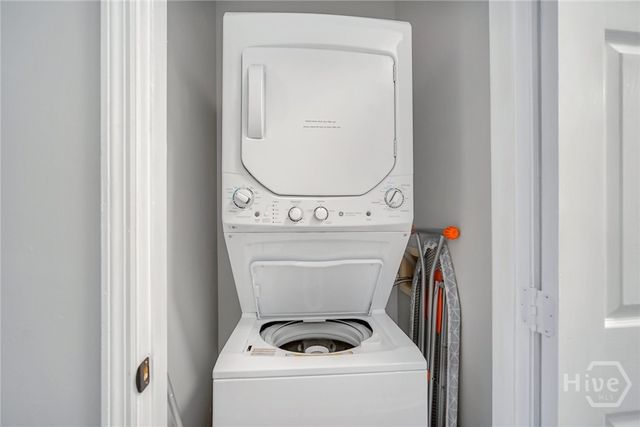 323 W 31st Street 2, Savannah, GA 31401