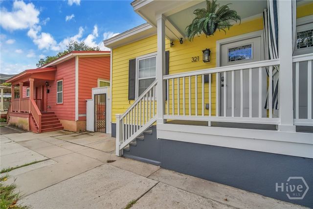 323 W 31st Street 2, Savannah, GA 31401