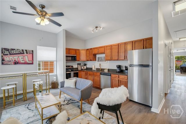 323 W 31st Street 2, Savannah, GA 31401
