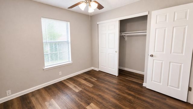 9 Carol Court B, Brookshire, TX 77423