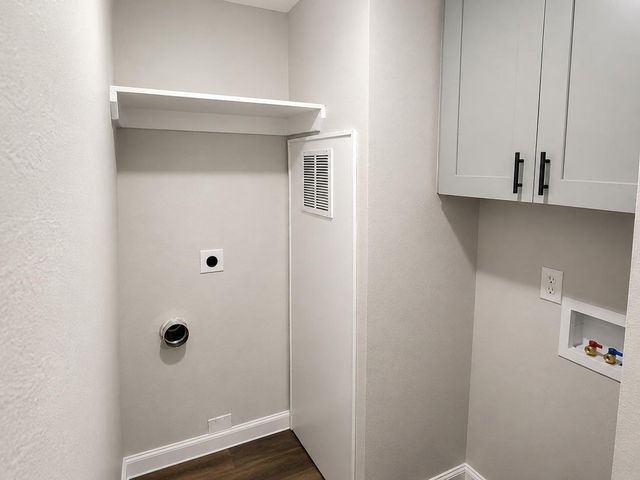9 Carol Court B, Brookshire, TX 77423