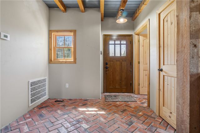 261 Bella Vista Road, Berryville, AR 72616