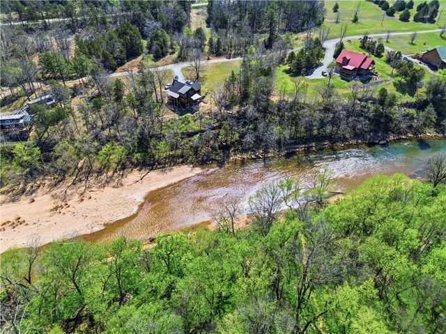 261 Bella Vista Road, Berryville, AR 72616