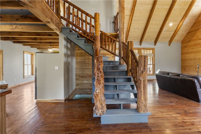 261 Bella Vista Road, Berryville, AR 72616