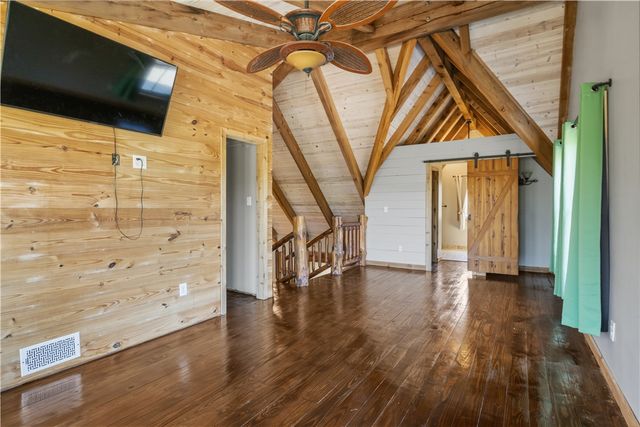 261 Bella Vista Road, Berryville, AR 72616