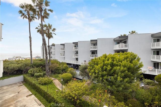 650 The Village 210, Redondo Beach, CA 90277