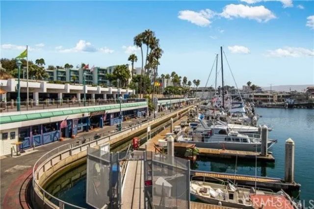 650 The Village 210, Redondo Beach, CA 90277