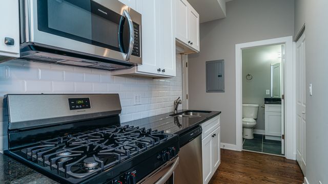 2400 S Troy Street 2F, Chicago, IL 60623
