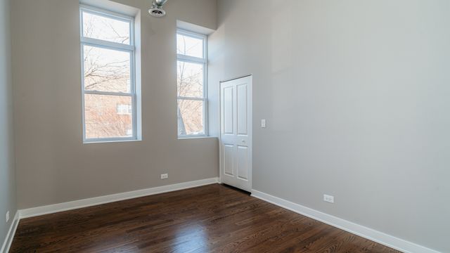 2400 S Troy Street 2F, Chicago, IL 60623