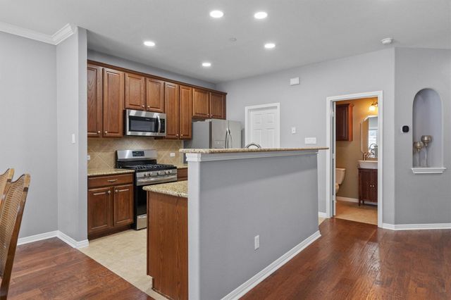 700 Mandarin Flyway 2005, Cedar Park, TX 78613