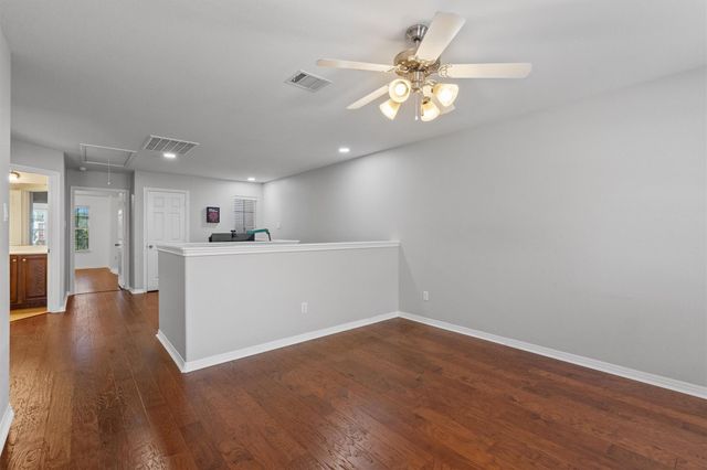 700 Mandarin Flyway 2005, Cedar Park, TX 78613