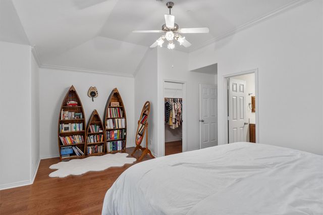 700 Mandarin Flyway 2005, Cedar Park, TX 78613