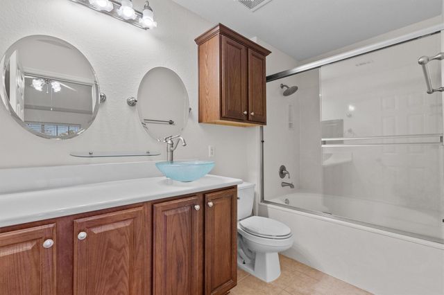 700 Mandarin Flyway 2005, Cedar Park, TX 78613