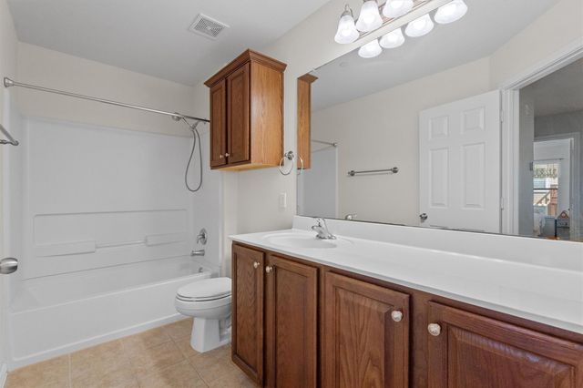 700 Mandarin Flyway 2005, Cedar Park, TX 78613