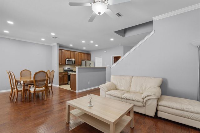 700 Mandarin Flyway 2005, Cedar Park, TX 78613