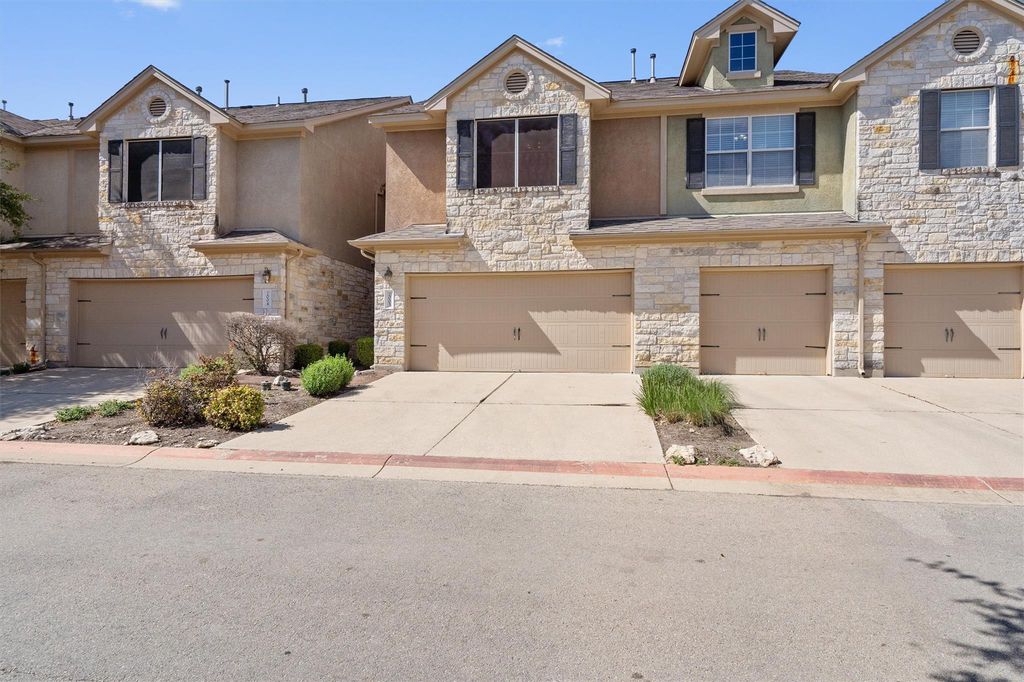 700 Mandarin Flyway 2005, Cedar Park, TX 78613