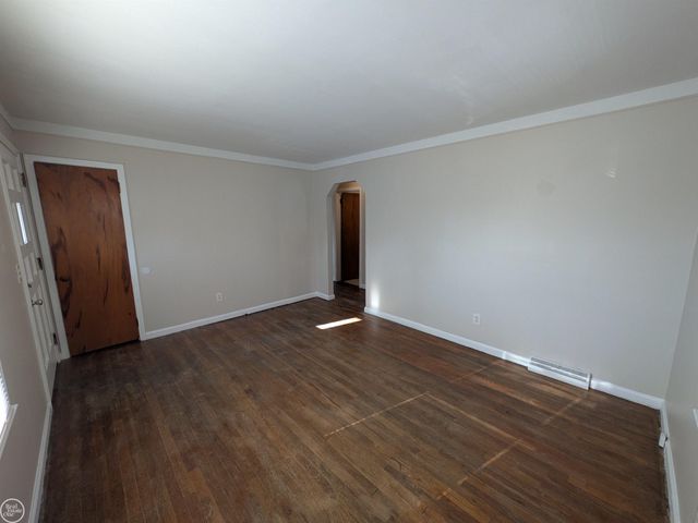 23245 FORD Street, Roseville, MI 48066
