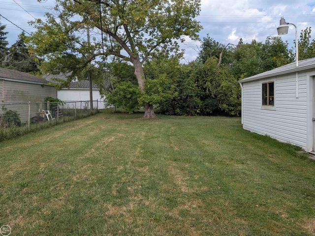 23245 FORD Street, Roseville, MI 48066