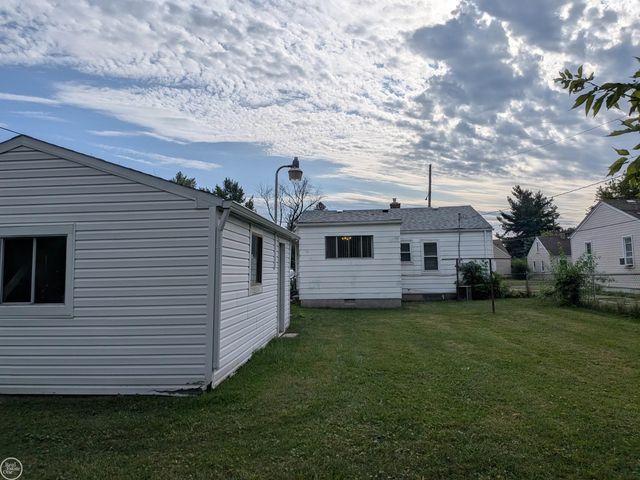 23245 FORD Street, Roseville, MI 48066