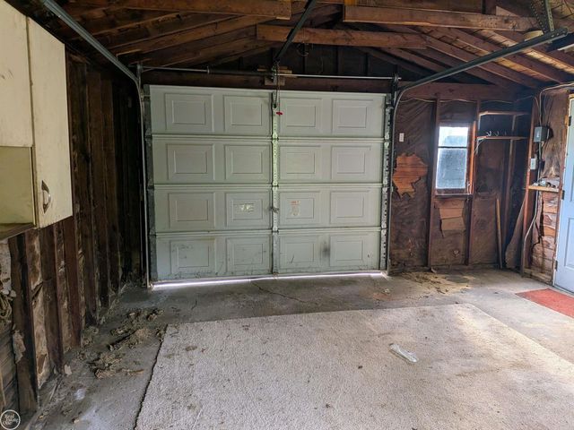 23245 FORD Street, Roseville, MI 48066