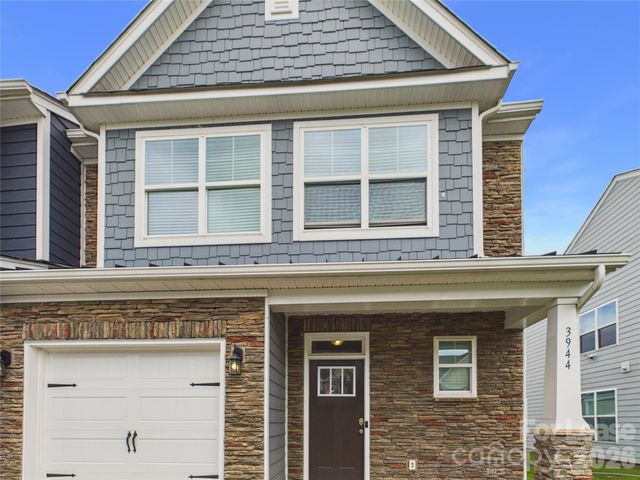 3944 Fadden Street, Harrisburg, NC 28075