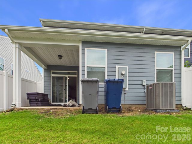 3944 Fadden Street, Harrisburg, NC 28075