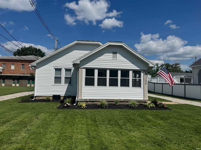 1209 N Boeke Road, Evansville, IN 47711