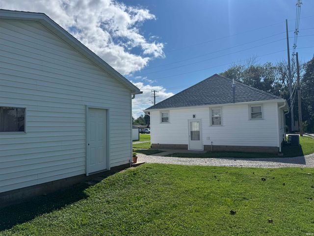 1209 N Boeke Road, Evansville, IN 47711