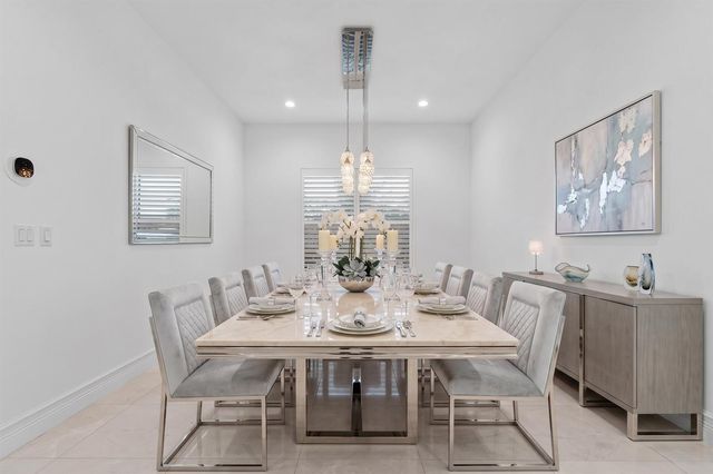 9524 Eden Roc Court, Delray Beach, FL 33446