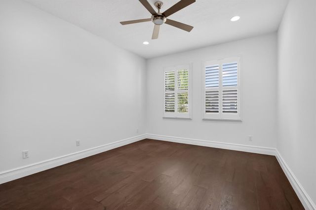 9524 Eden Roc Court, Delray Beach, FL 33446