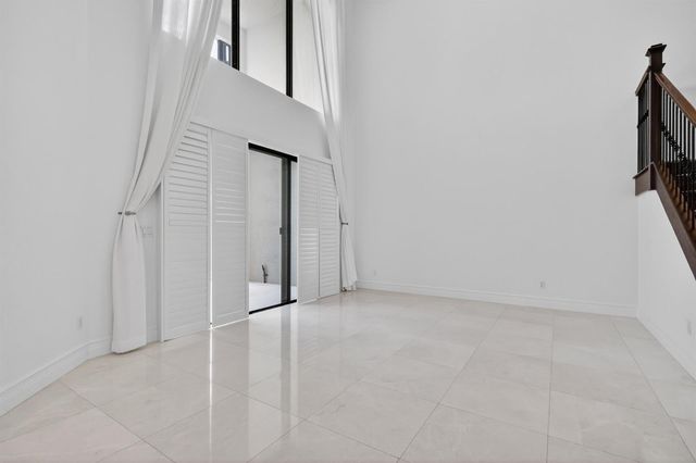 9524 Eden Roc Court, Delray Beach, FL 33446