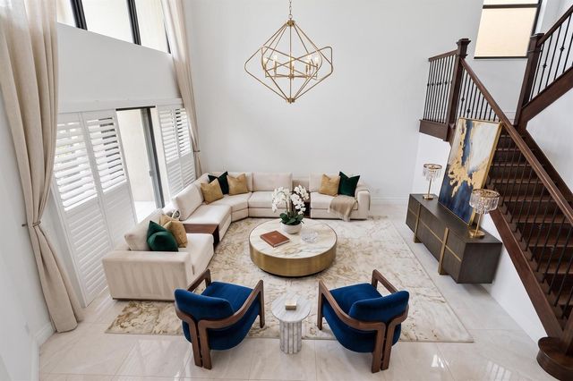 9524 Eden Roc Court, Delray Beach, FL 33446