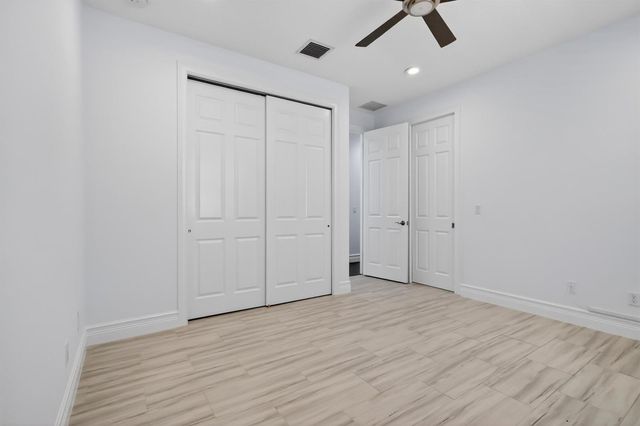 9524 Eden Roc Court, Delray Beach, FL 33446